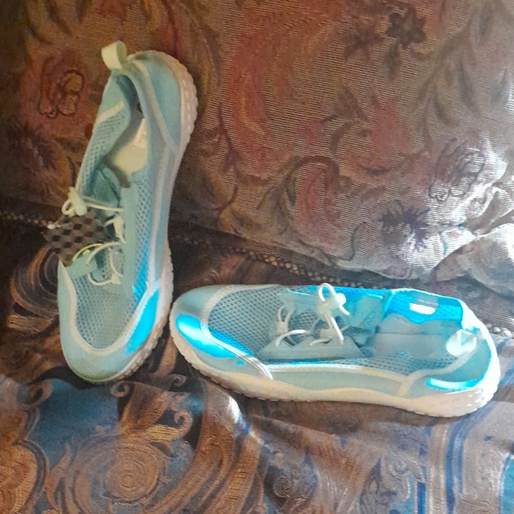 🌺NEW BLUE SWIM Shoes